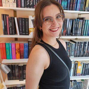 Meet your Posher, Cassandra